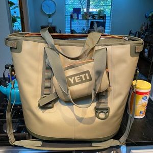 YETI Hopper 40 soft cooler in Army Green